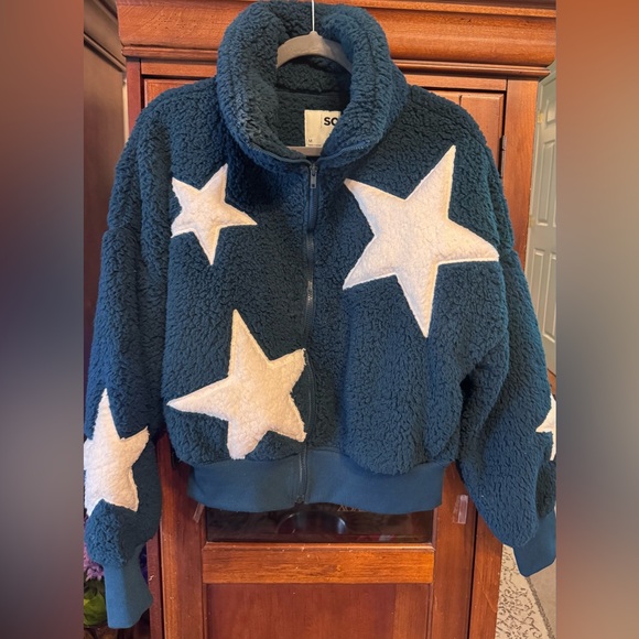 SO Jackets & Blazers - SO Goods For Life Women's Navy Star Puffer Jacket sz M Like NEW